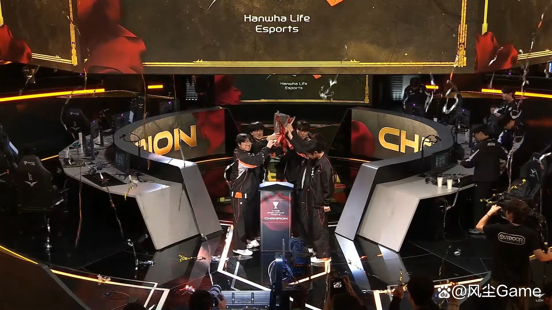 九游娱乐-JackeyLove意外战胜加拿大队，比赛局势复杂引爆全场！观众掌声雷动-九游娱乐