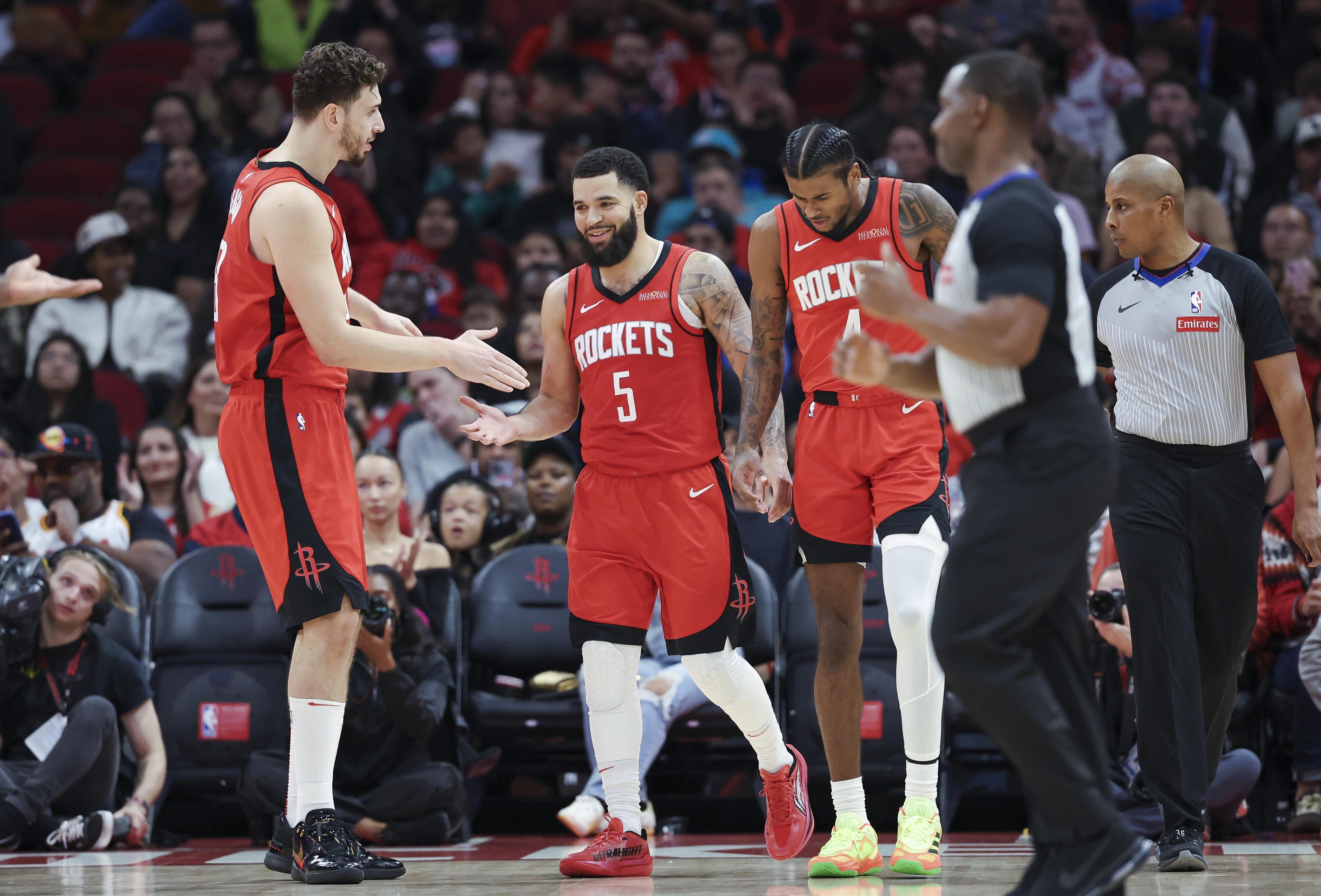 九游云游戏网页版登录入口地址分享-今晨NBA常规赛传出新动向，新疆广汇官宣签约，管理层表态：球迷炸锅，更衣室氛围转暖的简单介绍-九游云游戏网页版登录入口地址分享